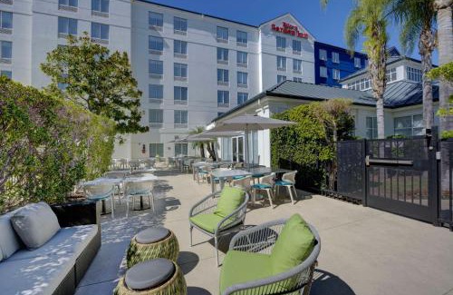 Anaheim Resort Hotel | Hilton Garden Inn Anaheim/Garden Grove