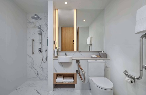 Khlong Ton Sai Hotel | Hilton Garden Inn Bangkok Riverside