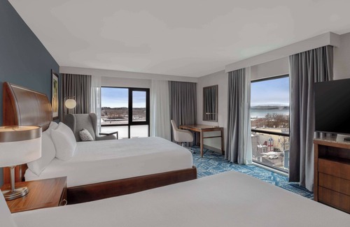 Burlington Hotel | Hilton Garden Inn Burlington Downtown