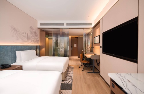 Shihe District Hotel | Hilton Garden Inn Xinyang East Railway Station