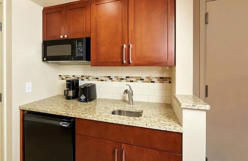 Las Vegas Apartment | Hilton Grand Vacations Club on Paradise - Studio