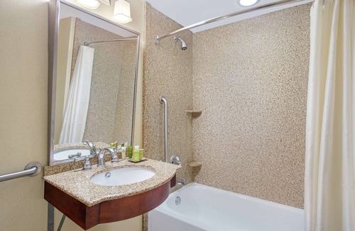 Tougaloo Hotel | Hilton Jackson