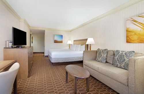 Tougaloo Hotel | Hilton Jackson