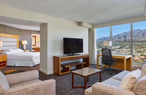 Verdugo Viejo Hotel | Hilton Los Angeles North/Glendale