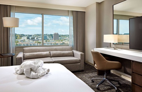 Mission Valley Hotel | Hilton San Diego Mission Valley