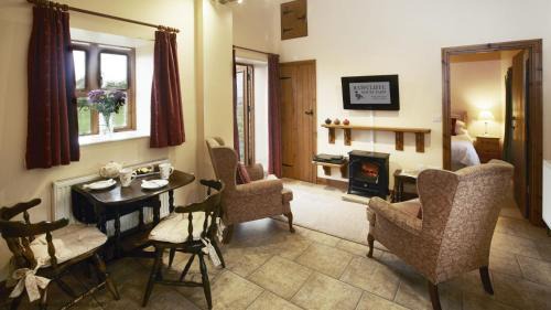 Pickering House | Hindburn Cottage