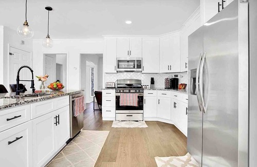 Lawrenceville House | Hip & Cozy Getaway - 5 mins to DT Lawrenceville!