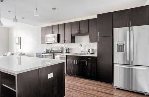 Mission Bay Apartment | Hip Mission Bay 1BR w/Gym & W/D, walk to Caltrain & Muni, by Blueground