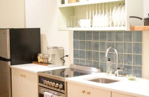 Yamacraw Village Apartment | Hip Studio in Downtown