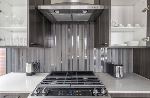 West Loop Apartment | Hip West Loop 2BR w/Gym, Pool, near Fulton Market, by Blueground