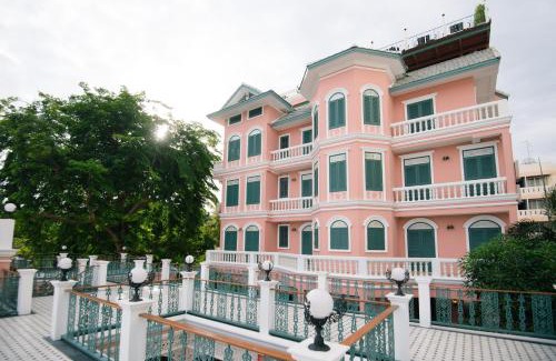 Wat Sam Phraya Hotel | Hiranyakul House