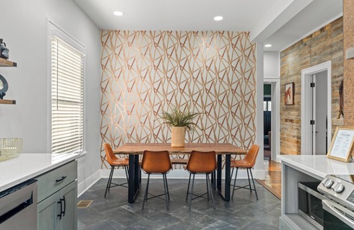 Shelbyville House | Historic 1909 Gem/Modern Comfort on the Bourbon Trail