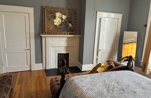 Anderson Bed & Breakfast | Historic B&B with delicious meals in charming Anderson