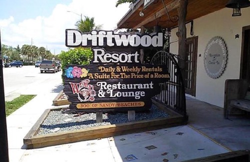 Central Beach Apartment | Historic Beachfront Resort in Vero Beach