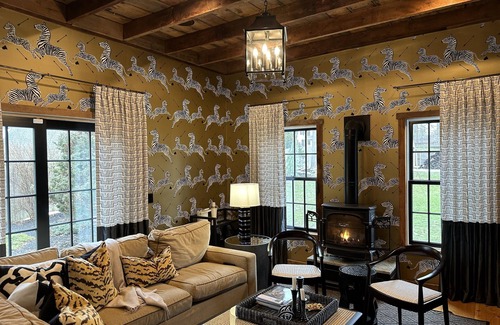 Exeter House | Historic Charm with modern amenities in Exeter, NH. 3 Bedrooms & Walk to town