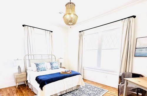 Ardmore House | Historic Charmer in Ardmore, with breakfast nook and formal dining.