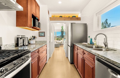 Clarkdale House | Historic Clarkdale House with Mountain Views