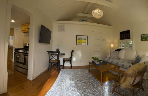 Los Gatos Cottage | Historic Cottage Adjacent to Downtown Los Gatos — Walking Score is a 10!