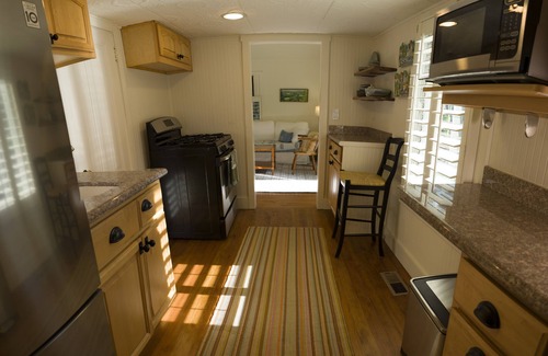 Los Gatos Cottage | Historic Cottage Adjacent to Downtown Los Gatos — Walking Score is a 10!