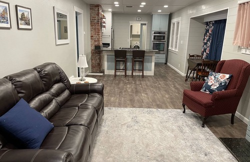 Logan House | Historic District 3 bed w/adorable yard, close to Downtown and USU