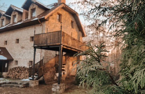 Miasteczko Slaskie House | Historic Granary With a Place for Barbecue near Katowice Airport
