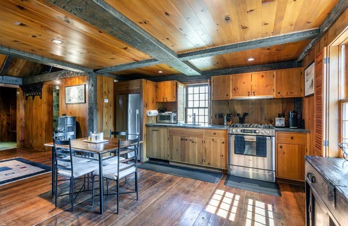 Litchfield House | Historic Litchfield Hills Saltbox on Large Estate!