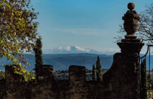 Caunes-Minervois Apartment | Historic Luxury and Modernity in the Heart of Minervois