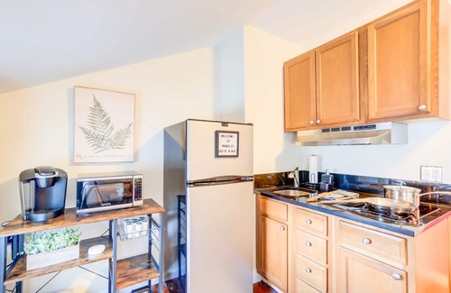 Old Town Alexandria Apartment | Historic OLD TOWN | Block 2 KING ST | 99 Walkscore