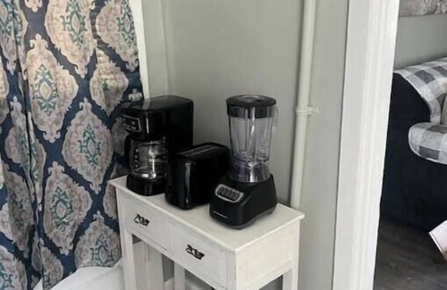 Valdosta Apartment | Historic Peaceful Apt near VSU & SGMC