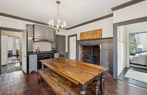 West End House | Historic Portland Retreat for Family Holidays