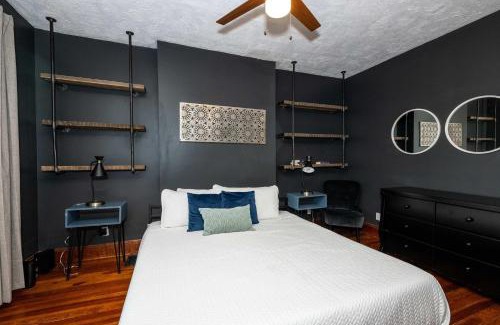 Dayton House | Historic Retreat Gateway