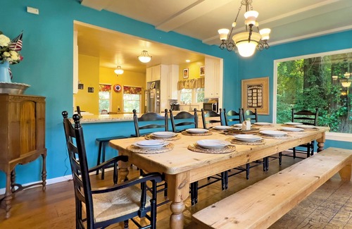 Monte Rio House | ~Historic Riverfront 5 Bed 5 1/2 Bath home + Hot Tub, Private Dock & Watercraft~