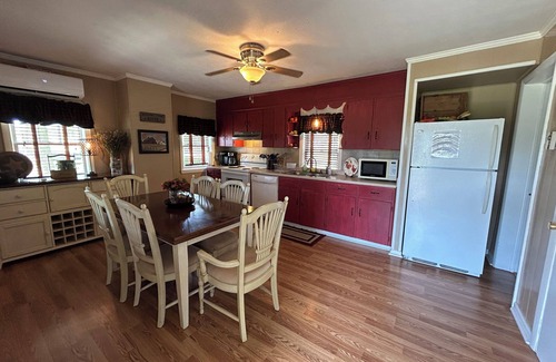 Elkton House | Historic Riverhouse w/riverview! Privacy and seclusion! Steps away from River!