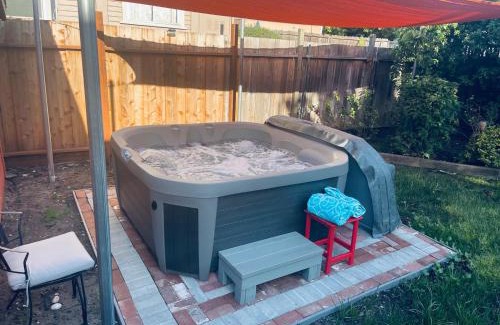 Santa Rosa House | Historic Santa Rosa Cottage