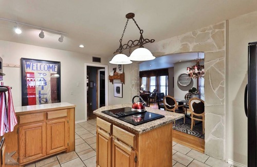 Sayles Blvd. Area House | Historic Sayles Ranch- Pool and Amazing Decor!