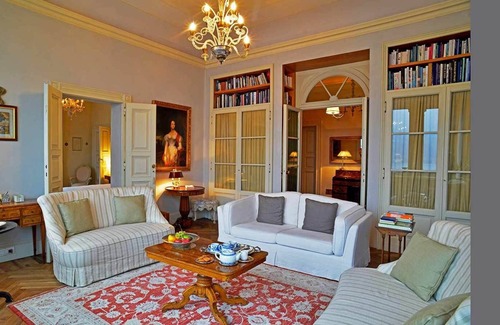Cernobbio Villa | Historical 18th cent Mansion-When luxury &tradition merge harmoniously together