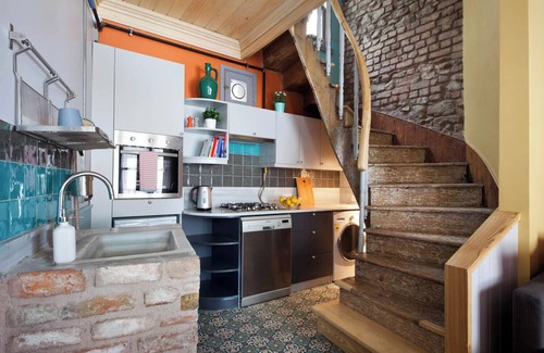 Istanbul City Center House | Historical Town House in the Old City