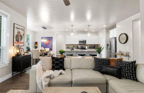 Northwest Boise City House | Hole In One Place W Jacuzzi, Ping Pong And Darts