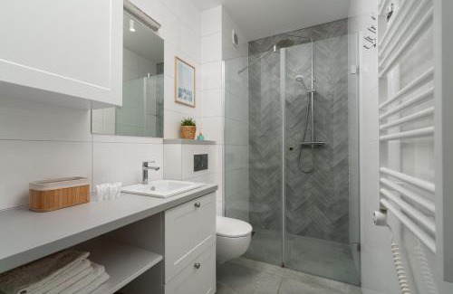 Krynica Morska Apartment | HoliApart in Nautikka Park - blisko plaży, kids club, plac zabaw, garaż podziemny