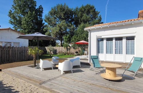 La Faute-sur-Mer House | Holiday Home 'La Bohème - Ref 627' with Private Terrace, Private Garden and Wi-Fi