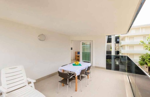 Lignano Sabbiadoro Apartment | Holiday apartment with balcony and air conditioning
