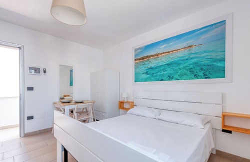 Torre San Gennaro Apartment | Holiday Apartment "Saint Blue Beach - 13" with A/C & Wi-Fi