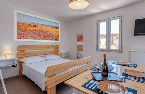 Torre San Gennaro Apartment | Holiday Apartment "Saint Blue Beach - 10" with Sea View & Wi-Fi