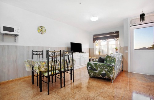 Caleta de Fuste Apartment | Holiday Apartment "Paulalucía" with Mountain View, Shared Pool & Wi-Fi
