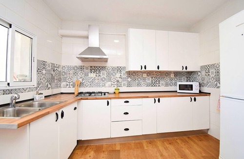 Fondon Apartment | Holiday Apartment "La Casa De Manolo" with Mountain View, Private Terrace & Wi-Fi