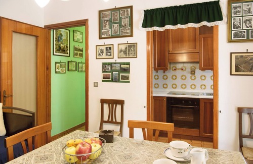 San Matteo Apartment | Holiday apartment 'Glicine' in Piedmont, with shared pool, garden and sauna