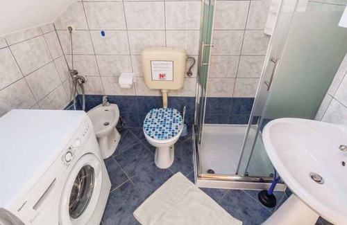 Rab Town Apartment | Holiday apartment with barbecue and Wi-Fi