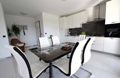 Porat Apartment | Holiday apartment 150 m from the beach