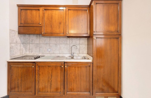 Varigotti Apartment | Holiday Apartment 6 Mehari close to the Beach with Balcony & Wi-Fi