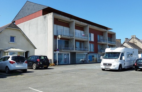 Paimpol Apartment | Holiday Apartment 'Beautiful Apartment in Paimpol' with Wi-Fi
